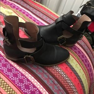 Ankle boots size 8 used